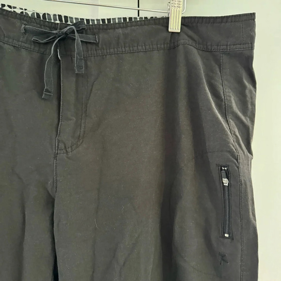 Danskin Now XL Packable Convertible Black Pants Zip Pockets Drawstring Waist - Picture 3 of 7